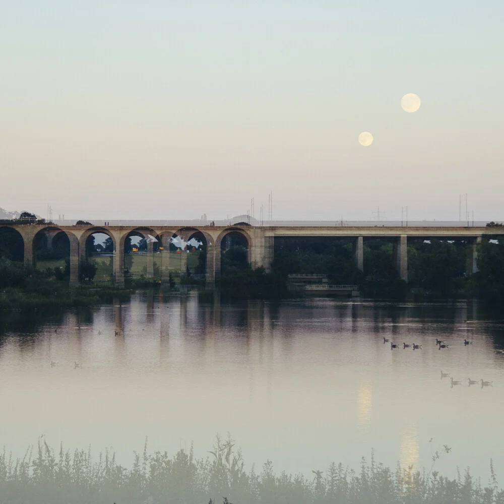 Bielefeld Obersee mit Brücke und 2 Monden - Doppelbelichtung - fotokunst von Nadja Jacke