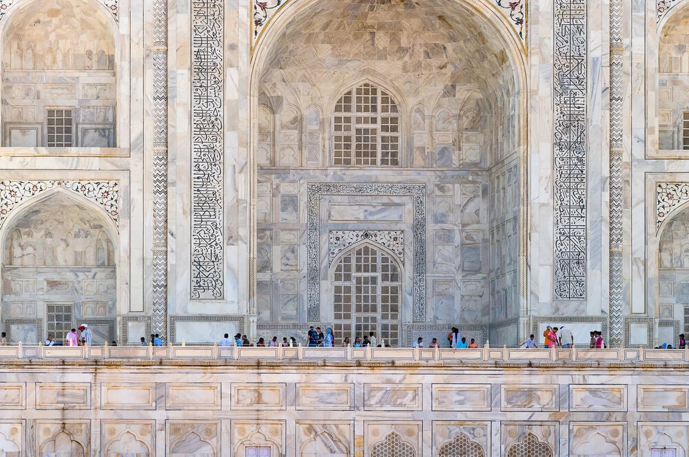 Taj Mahal – Fassade des Mausoleums - Fineart photography by Ralf Germer