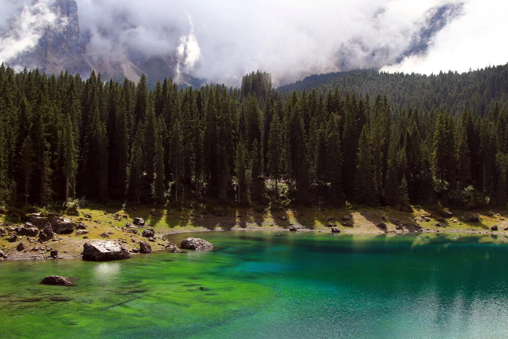 Karersee in Italien - fotokunst von Jens Berger