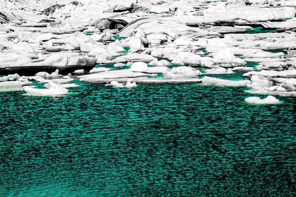 turquoise ice stream - fotokunst von Susanne Kreuschmer