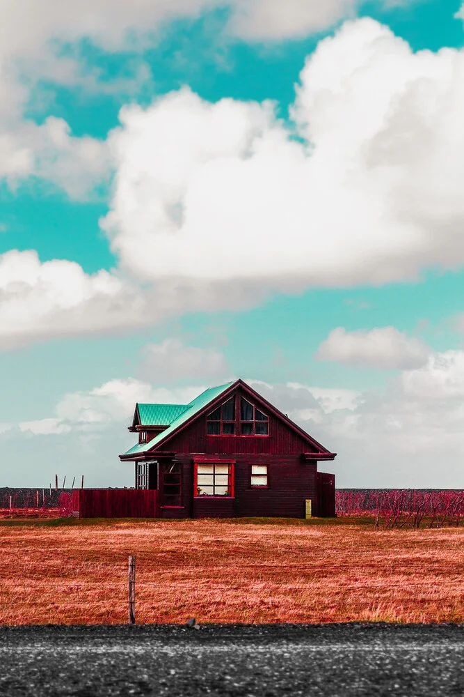 orange field house - fotokunst von Susanne Kreuschmer