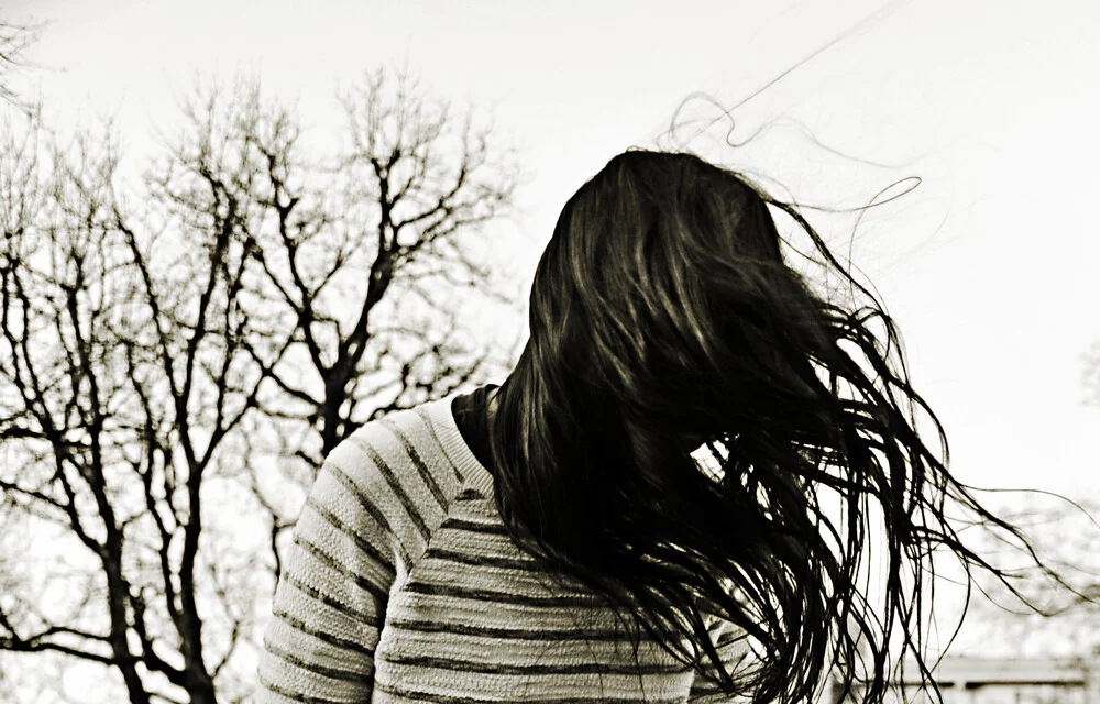 Mädchen mit Haaren - fotokunst von Joachim Wagner