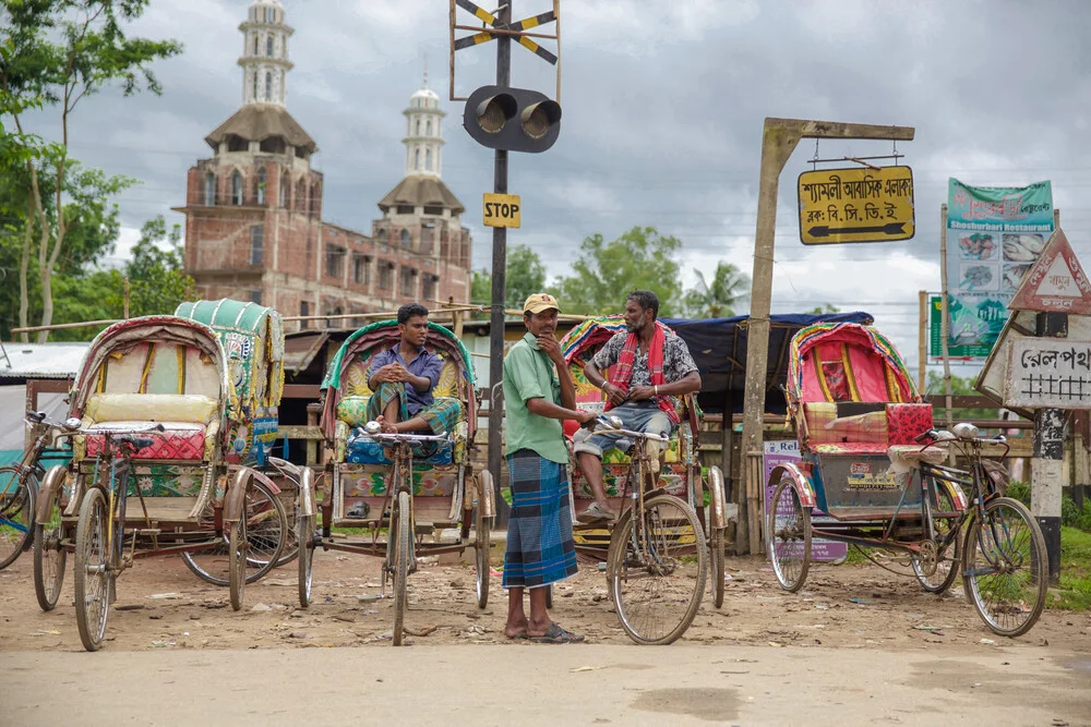 Rickshaw to the mosque - Fineart photography by Miro May