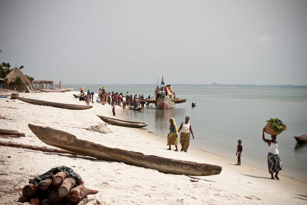 The Trading Boat - Fineart photography by Tom Sabbadini