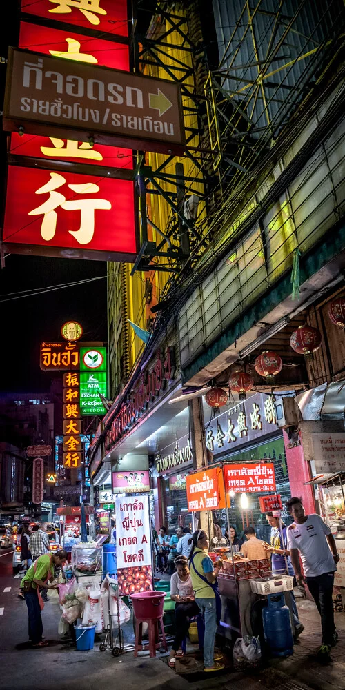 Nightlife Chinatown 6 (Bangkok) - fotokunst von Jörg Faißt