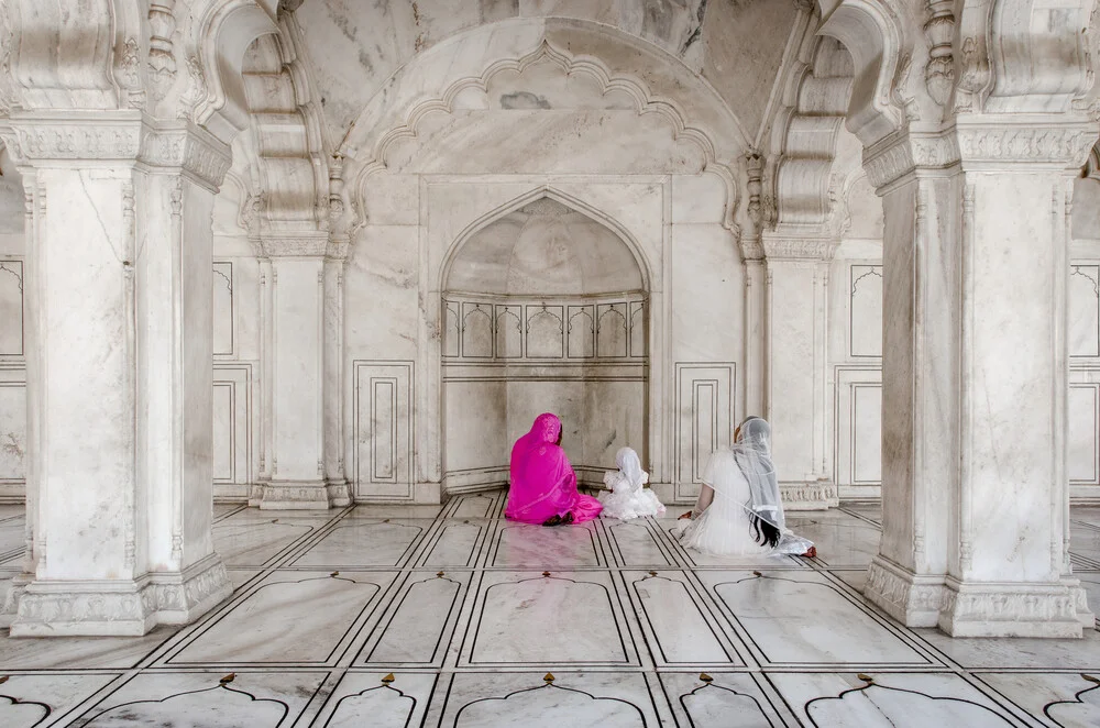 Family Prayer - fotokunst von Rolf Lange