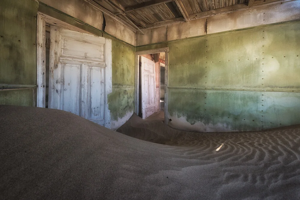 kolmanskuppe namibia - fotokunst von Dennis Wehrmann