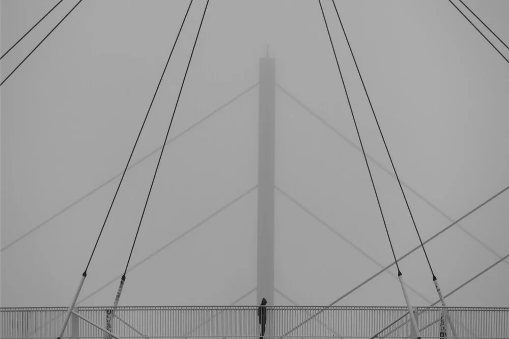 Brückengänger - fotokunst von Klaus Lenzen