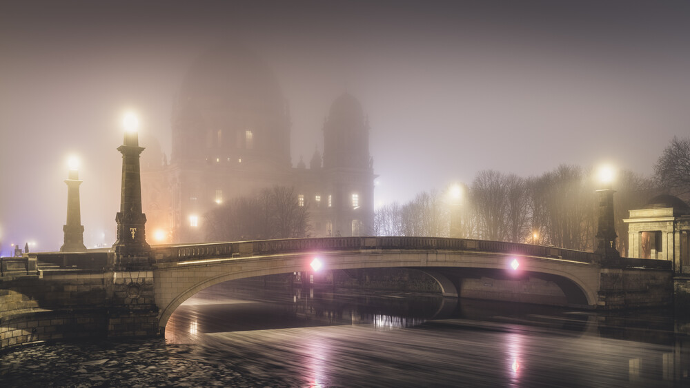 Berliner Dom im Nebel - fotokunst von Ronny Behnert