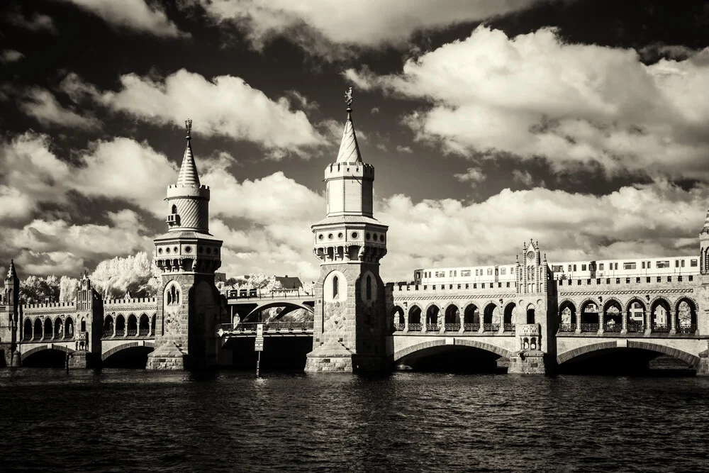 Oberbaumbrücke - Fineart photography by Holger Nimtz