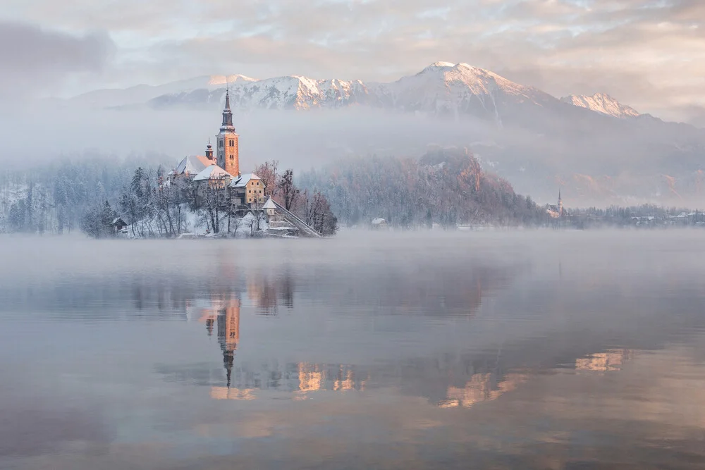 Lake Bled on a winter morning - Fineart photography by Aleš Krivec