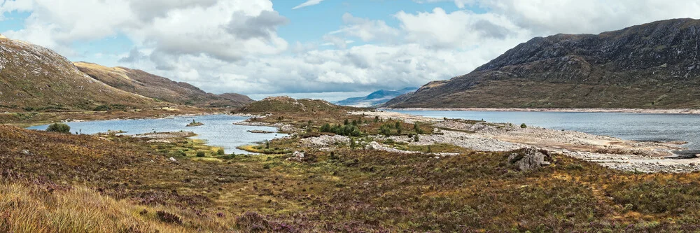 Loch Cluanie - fotokunst von Silvia Becker