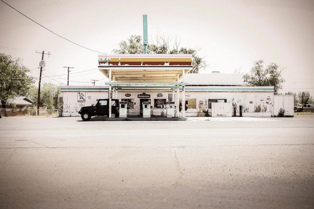 tank stop. - fotokunst von Florian Paulus