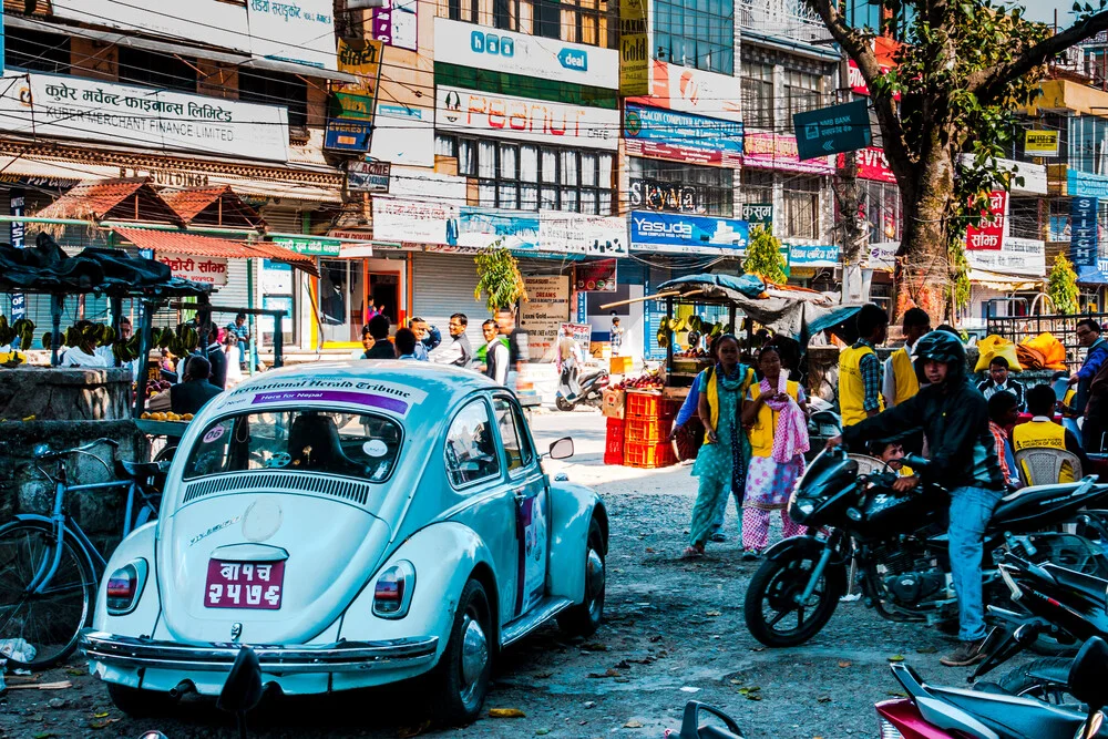 Pokhara Street Life - fotokunst von Manuel Ferlitsch