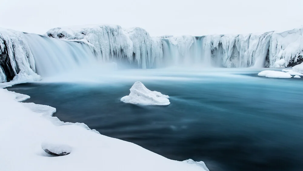 Godafoss - fotokunst von Markus Van Hauten