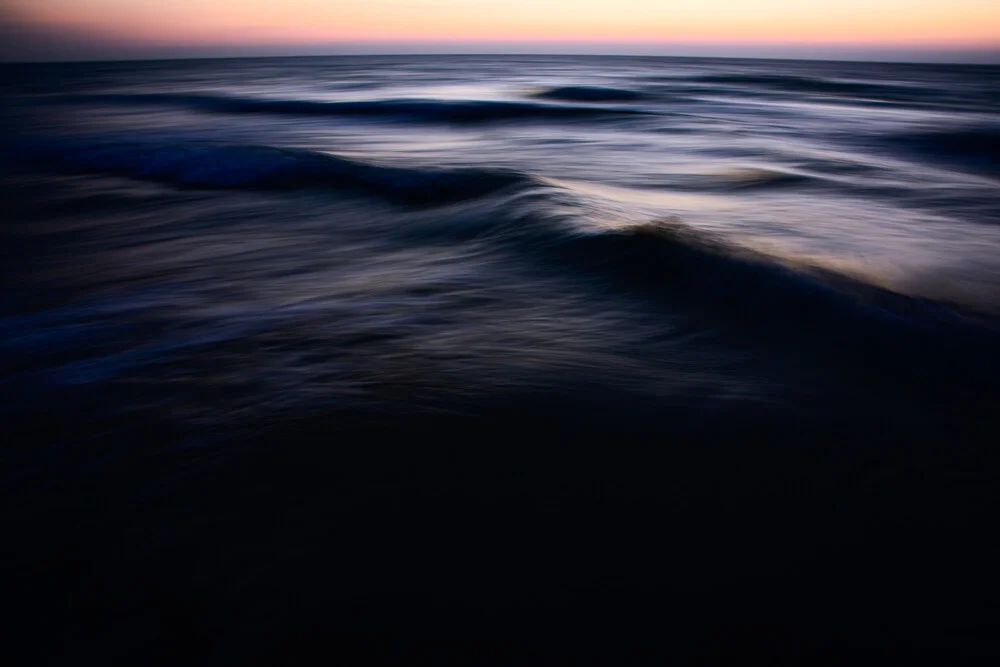 Twilight over the Mediterranean - fotokunst von Tal Paz-fridman
