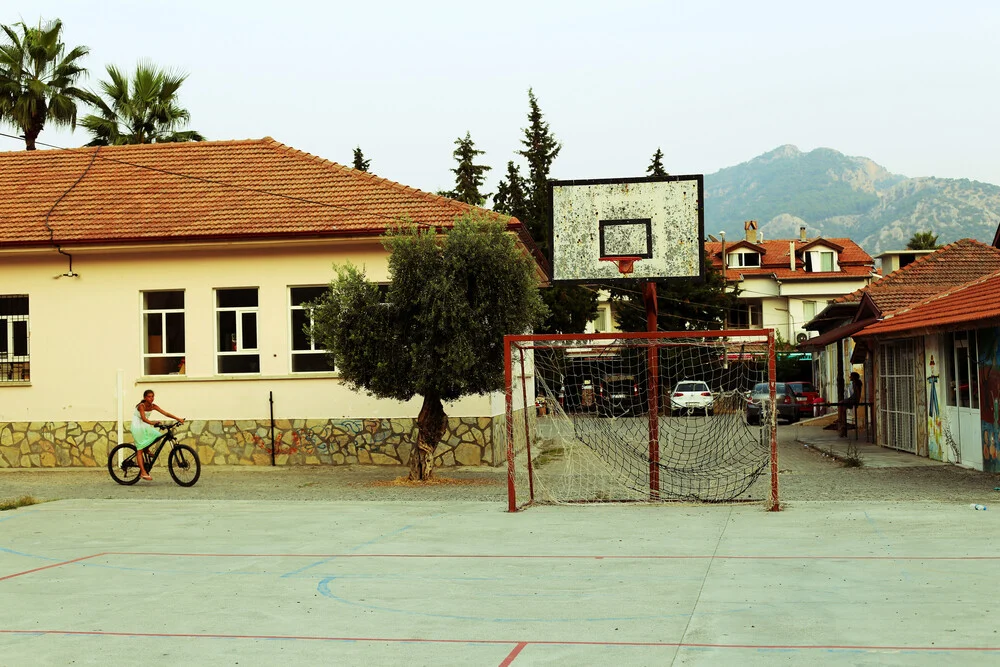 SCHOOLYARD - fotokunst von Ivonne Wentzler