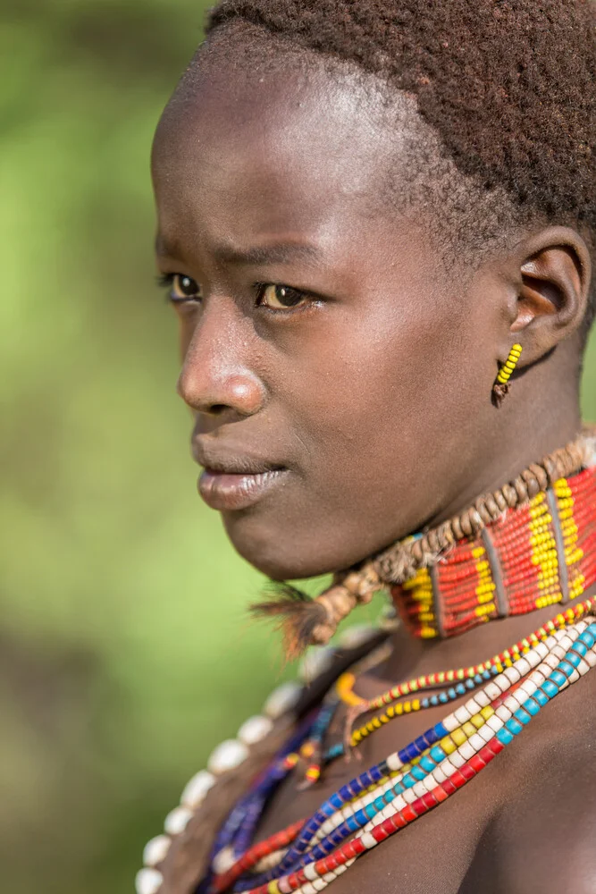 Hamer Girl - fotokunst von Miro May