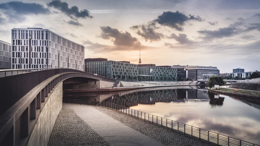 Hugo-Preuß-Brücke Berlin - fotokunst von Ronny Behnert