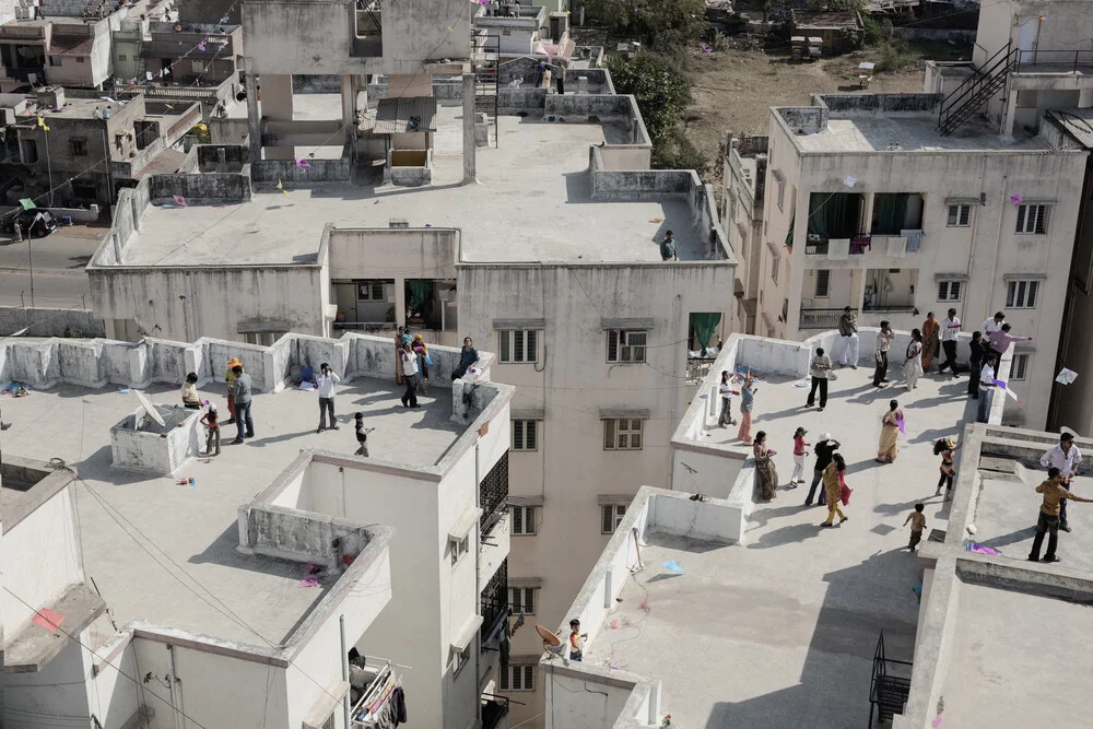 Families on roof - Fineart photography by Enok Holsegaard