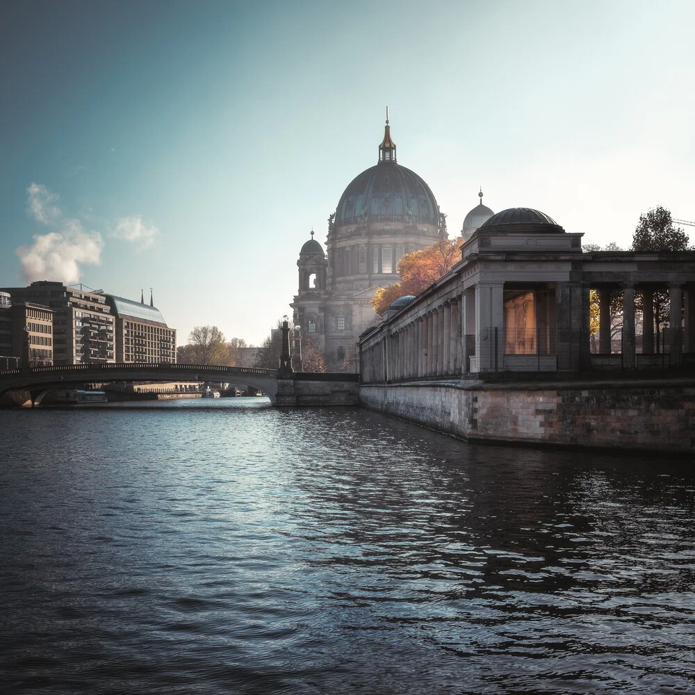 Berlin - Berliner Dom am Morgen - fotokunst von Jean Claude Castor