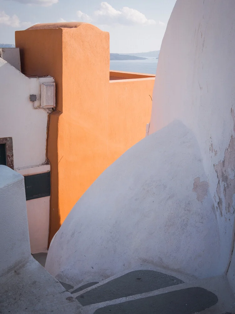 Minimalistic Santorini - 7 - Fineart photography by Johann Oswald