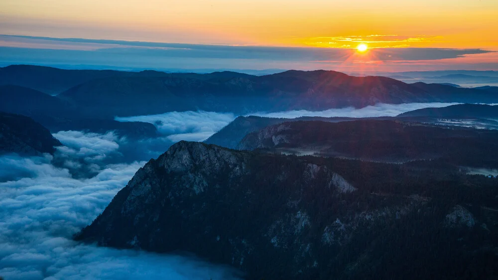 Sunrise Above the Canyon - fotokunst von Dejan Dajkovic