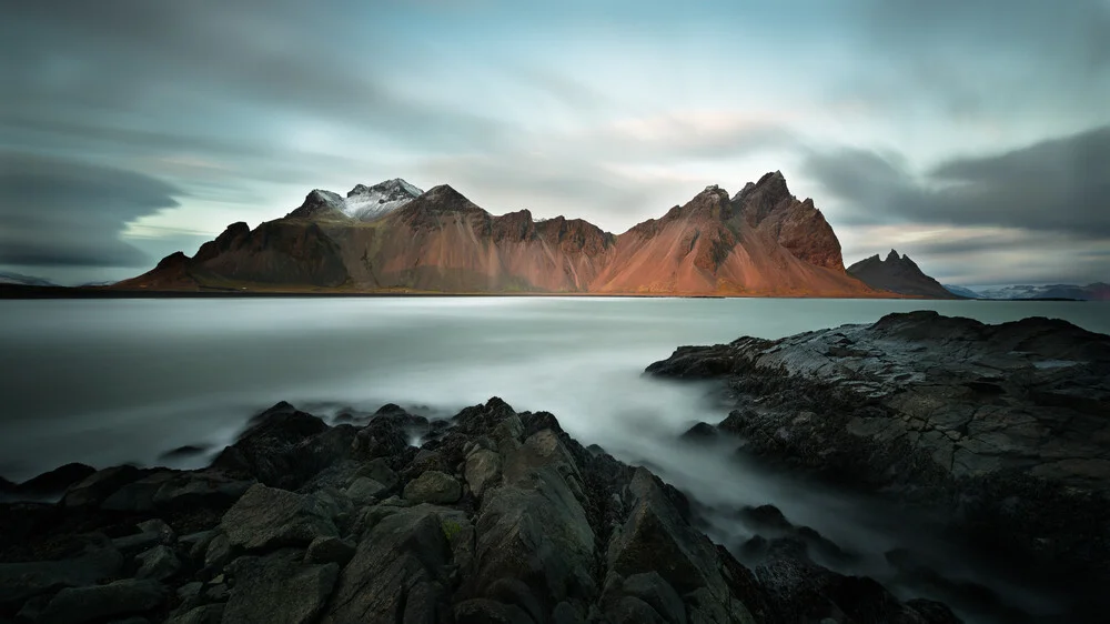 Vestrahorn auf Island - fotokunst von Dennis Wehrmann