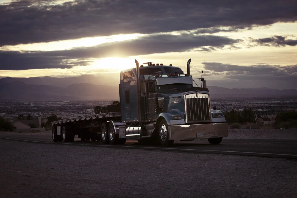 truck - Fineart photography by Florian Büttner