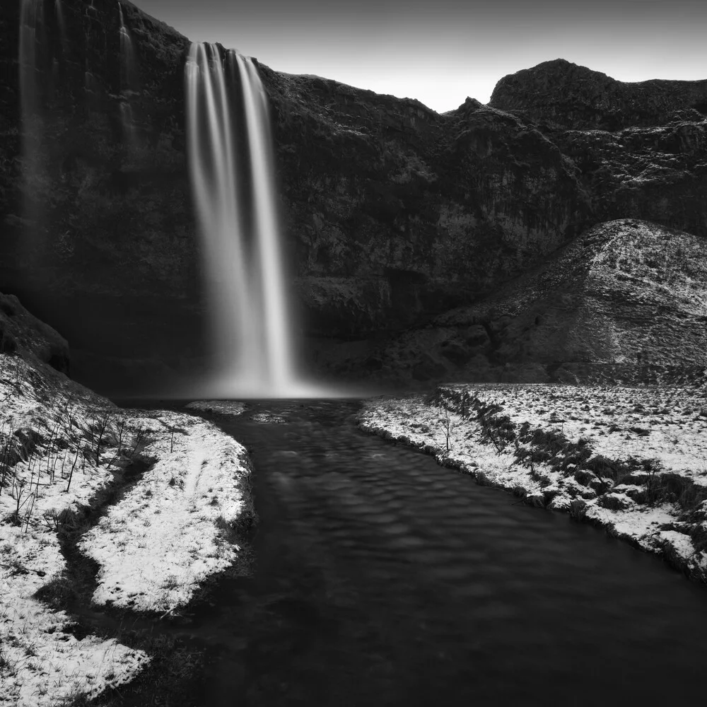 Seljalandsfoss Island - fotokunst von Ronny Behnert