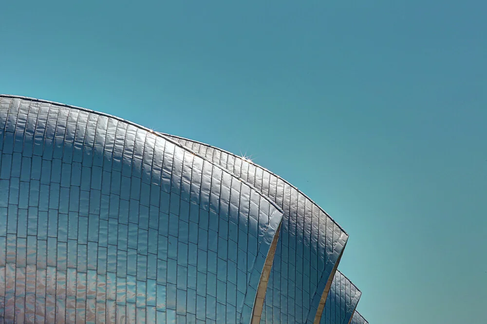 Thames Barrier - fotokunst von Michael Belhadi