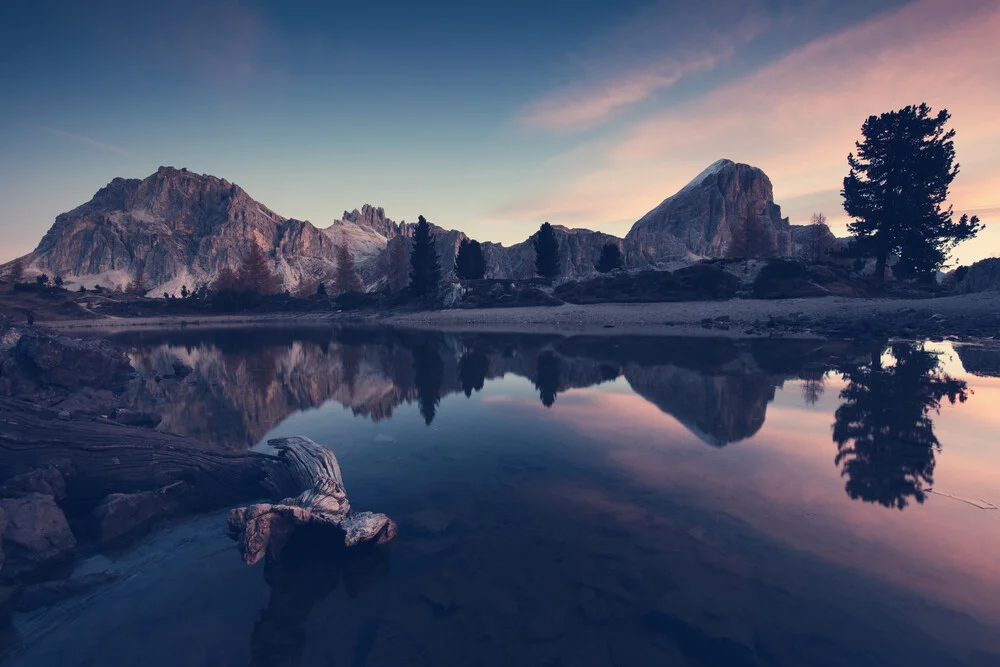 [:] LAGO LIMIDES BEFORE SUNRISE [:] - fotokunst von Franz Sussbauer