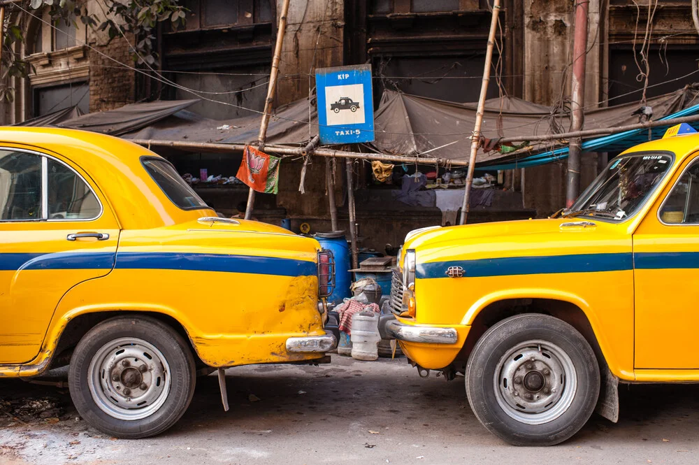 Kalkuttas Taxis - fotokunst von Johannes Christoph Elze