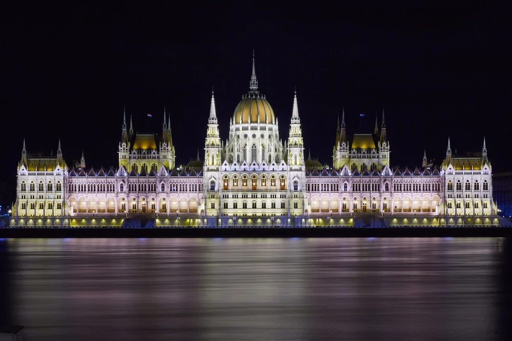 Hungarian Parliament Building in Budapest - Fineart photography by Jürgen Wolf