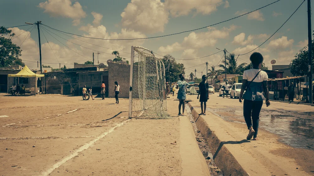 township Mafalala Maputo Mozambique - fotokunst von Dennis Wehrmann