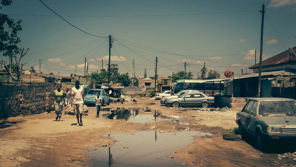 Mafalala Maputo Mozambique - fotokunst von Dennis Wehrmann