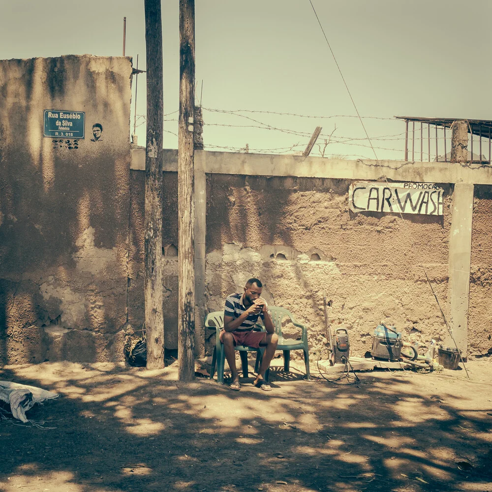 Streetphotography township Mafalala Maputo Mozambique - Fineart photography by Dennis Wehrmann