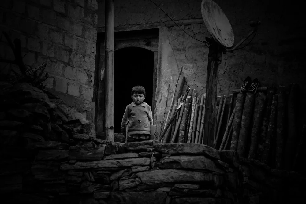 Little Boy - fotokunst von Thomas Junklewitz