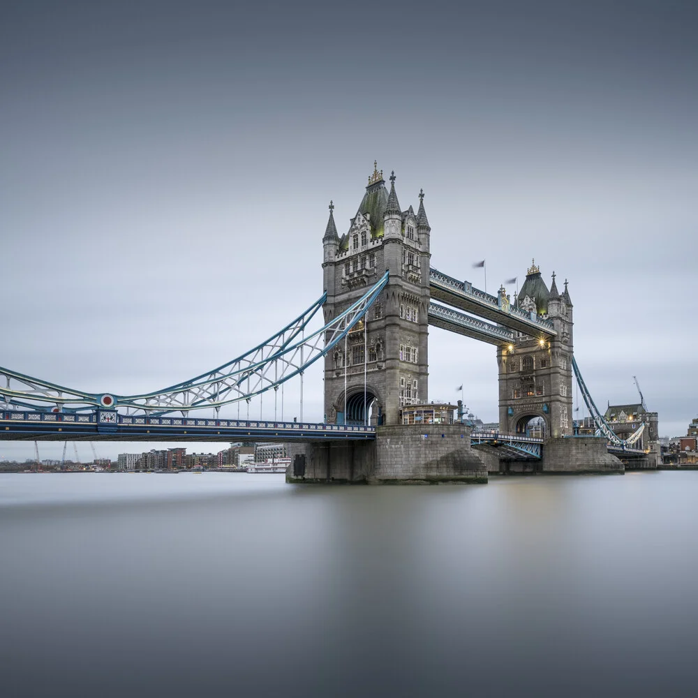 Tower Bridge - London - fotokunst von Ronny Behnert