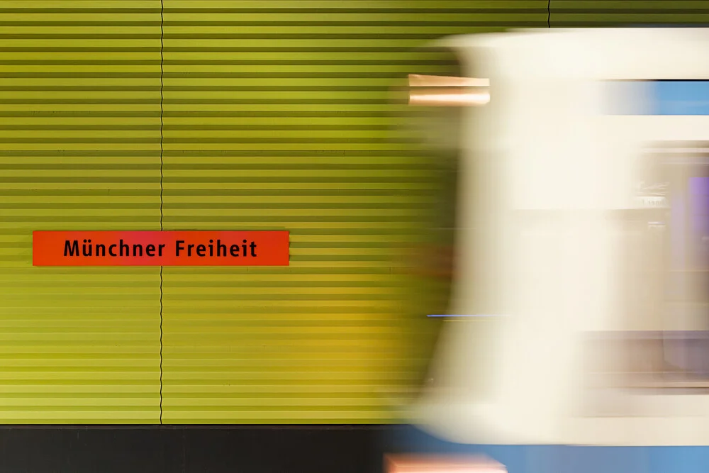 Münchner Freiheit - fotokunst von Michael Belhadi