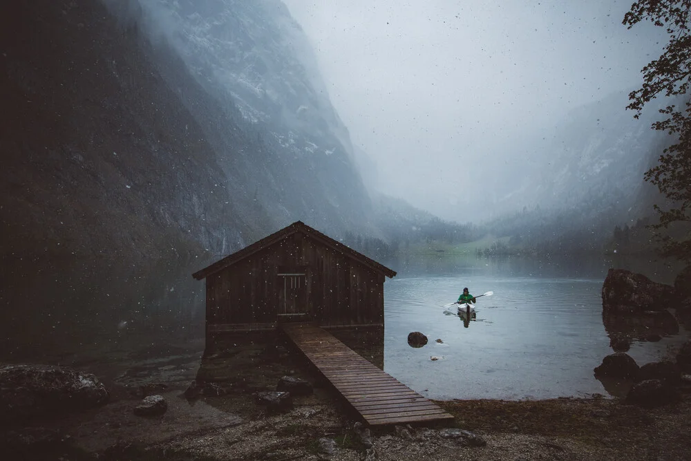 MOODY MORNING PADDLE. - fotokunst von Philipp Heigel