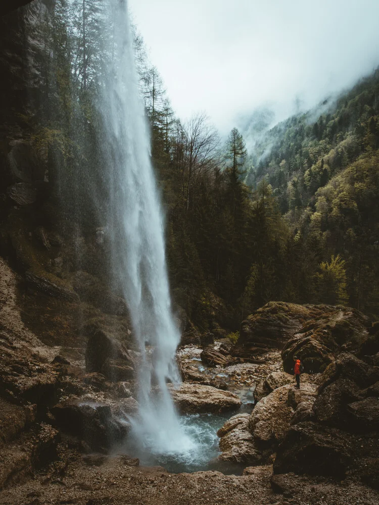 CHASING WATERFALLS. - fotokunst von Philipp Heigel