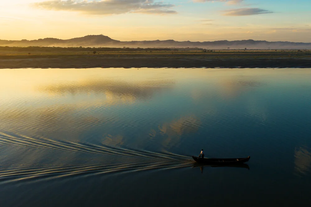 i keep waiting for the night - fotokunst von Simon Bode