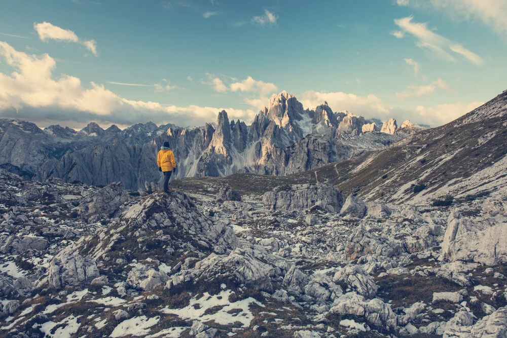 Steinige Hochebene in den Dolomiten - fotokunst von Franz Sussbauer