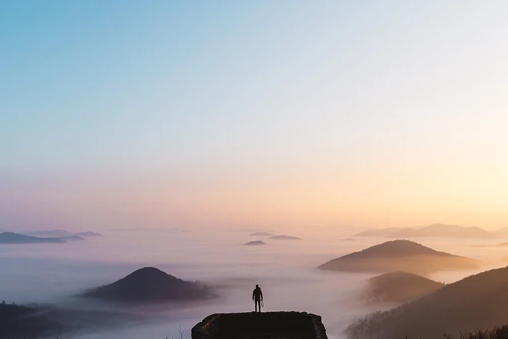 Heaven Above The Clouds - fotokunst von Asyraf Syamsul