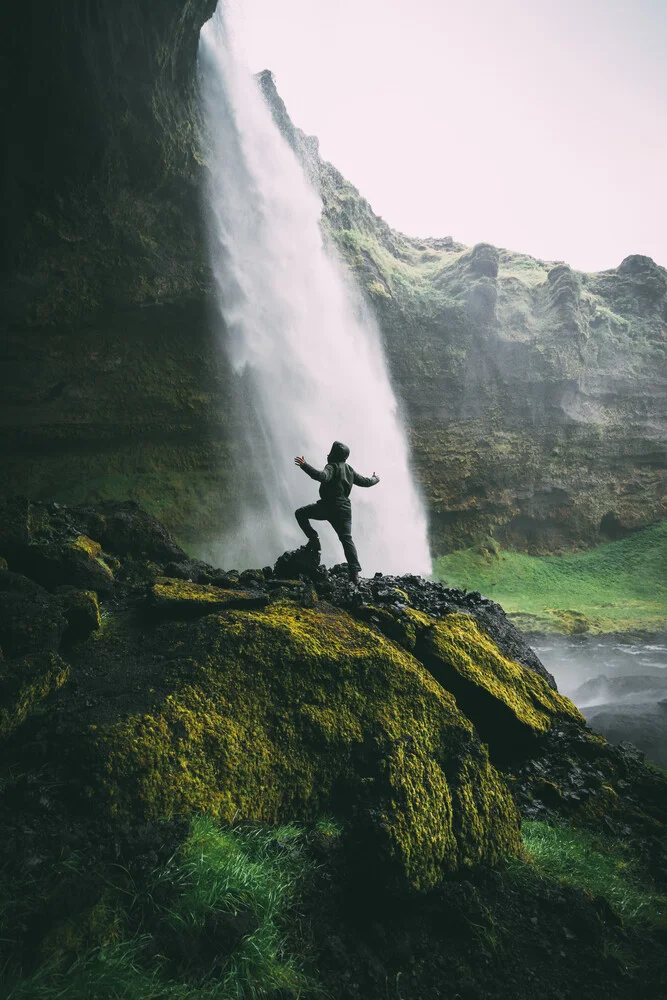 Wasserfall Dusche - fotokunst von Patrick Monatsberger