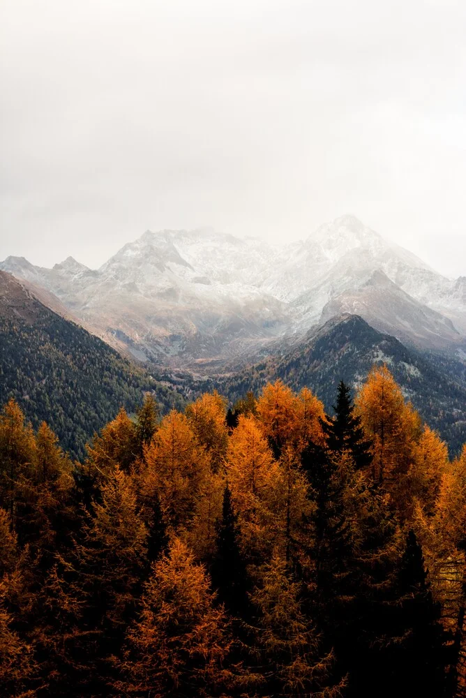 Berge im Herbst - fotokunst von Christian Hartmann