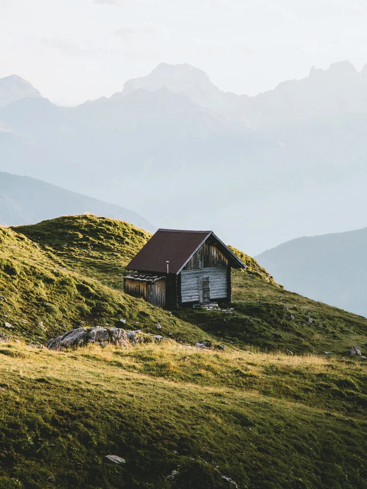 Hütte in den Bergen - fotokunst von Jan Keller
