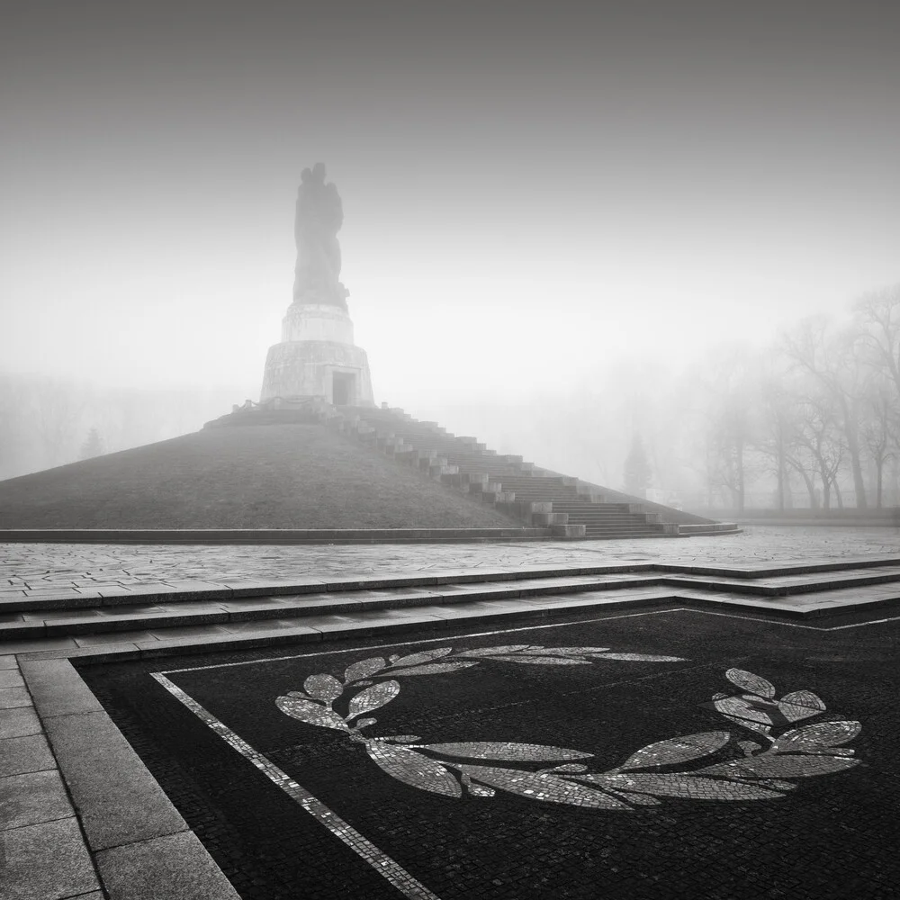 Soviet War Memorial Berlin - Fineart photography by Ronny Behnert