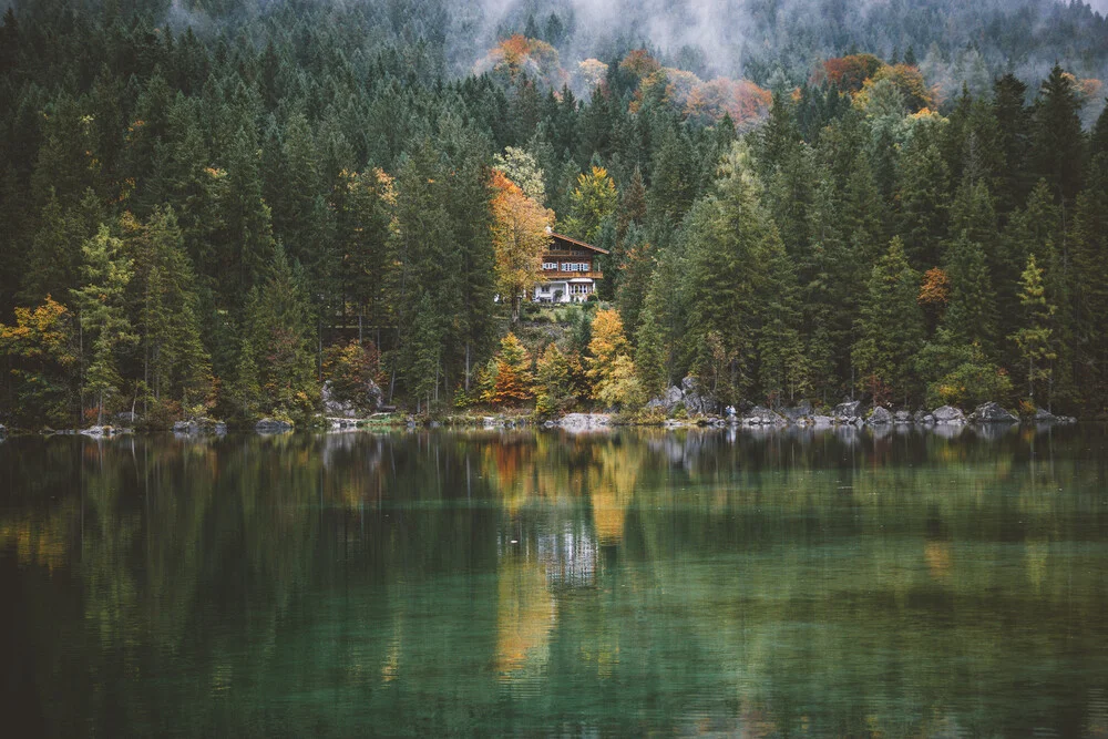 Das Haus am See - fotokunst von Johannes Hulsch